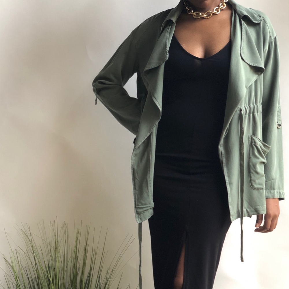 Little Black Dress - Picture 3 of 5